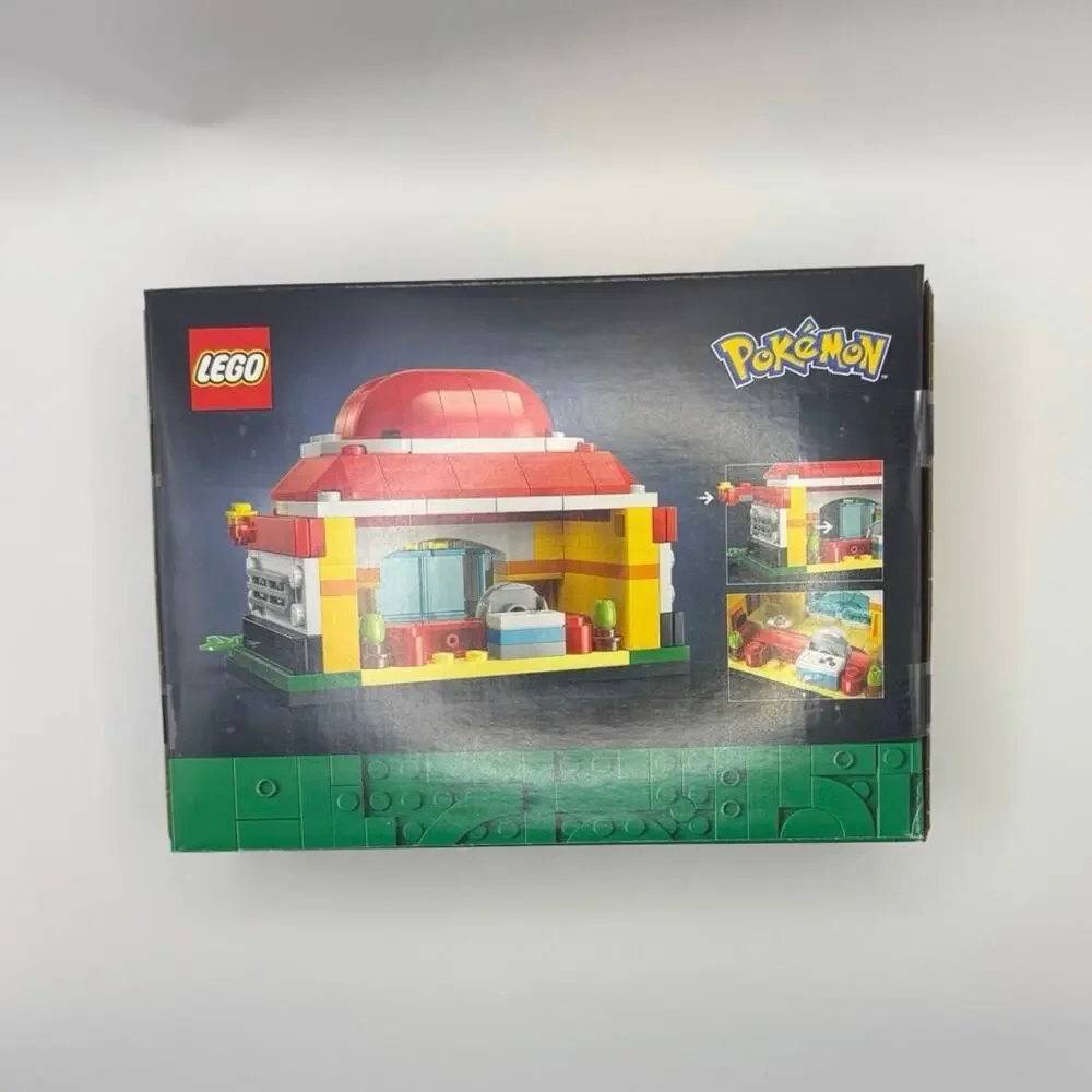Lego Mini Pokemon Center 40911 - Picture 2 of 3